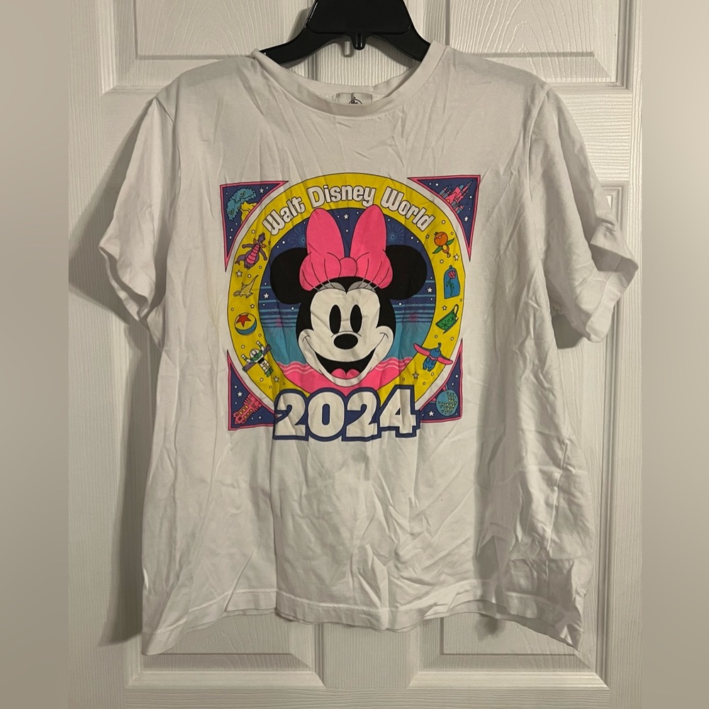 Disneyland Resort 2024 Minnie Mouse Ladies Shirt Adult Size XL